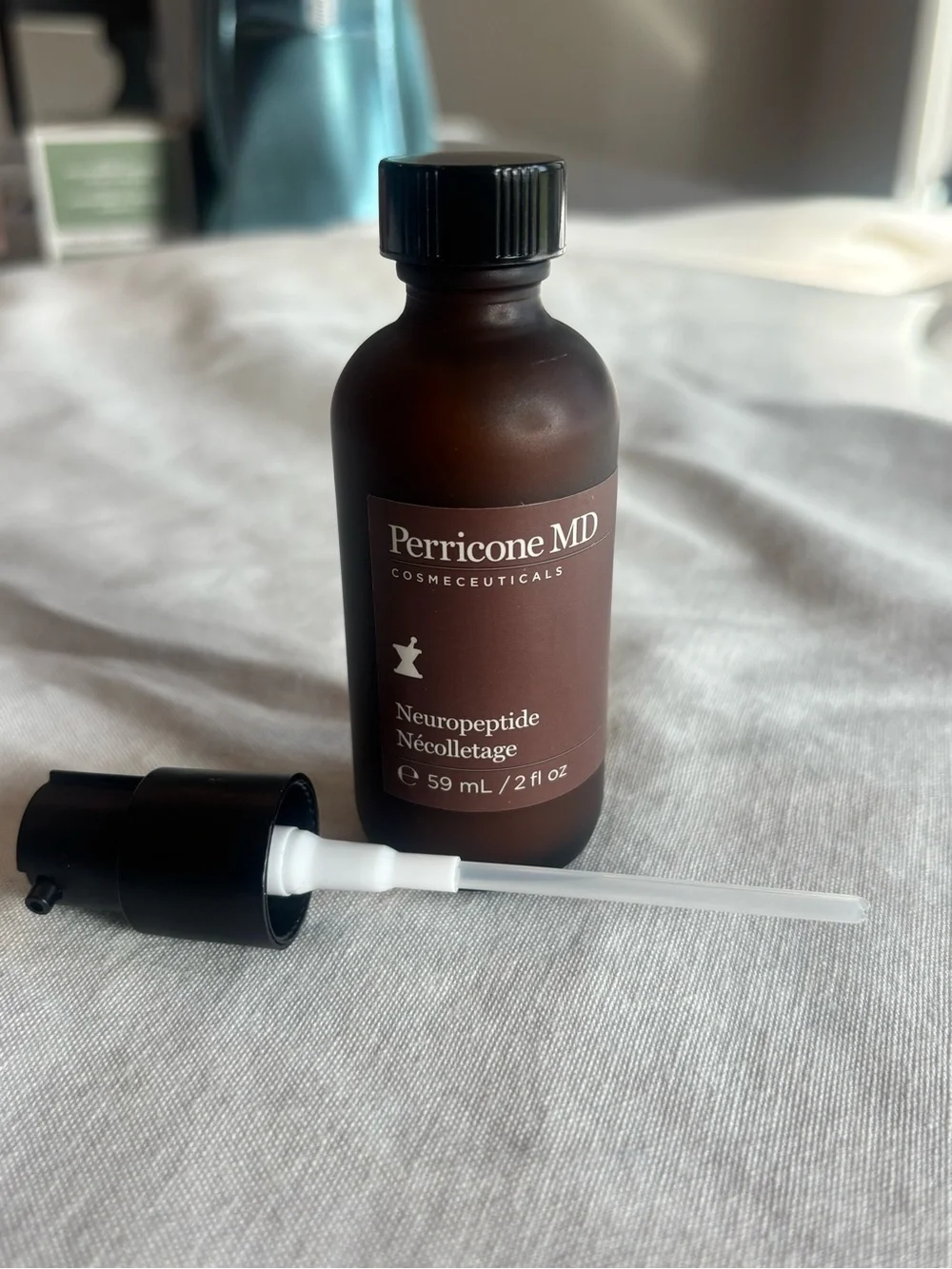 NEW Perricone MD Neuropeptide Neck & Décolleté Treatment 2 oz Firming Anti-Aging